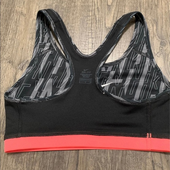 Nike Sports Bra - Picture 5 of 6